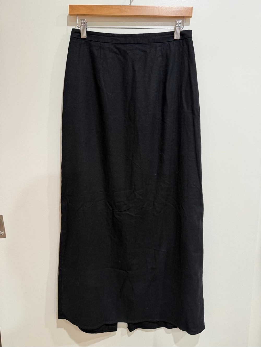 Old Navy Black Maxi Skirt - Straight Silhouette